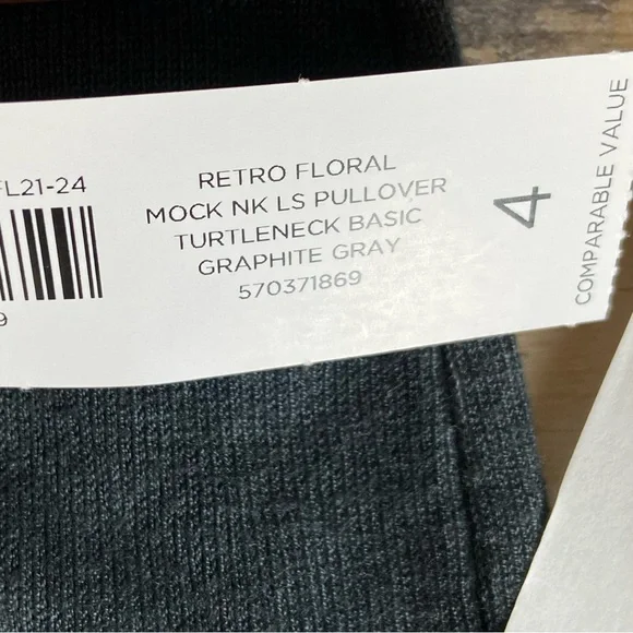 Chico's Retro Floral Mock-Neck Pullover Sweater Size 4 US XXL Basic Minimalist - Picture 9 of 9